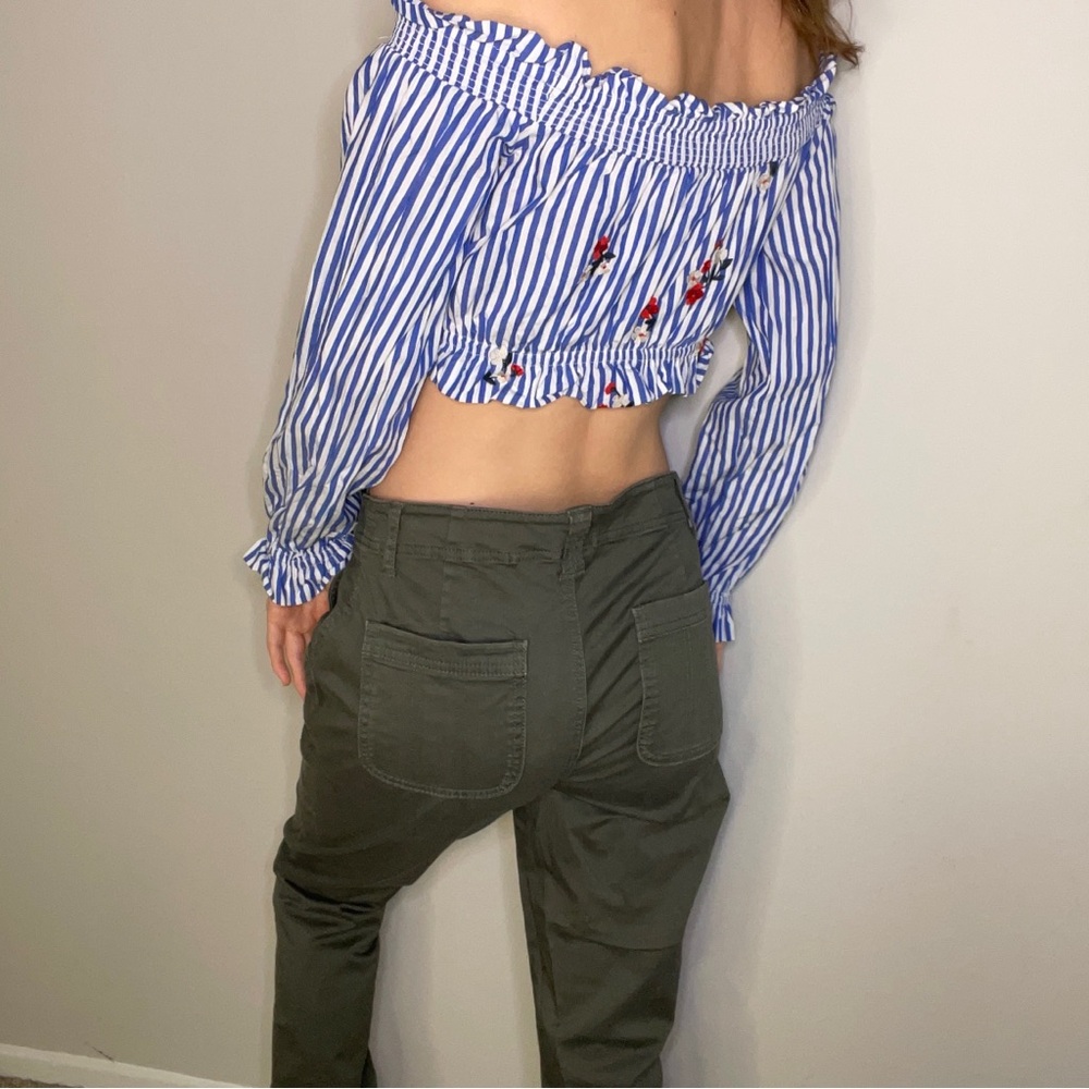 SOLD LIVE 12/5/24 Crop Top Blue & White Stripes Real Wmbroidered Chloe & Katie - Picture 7 of 8